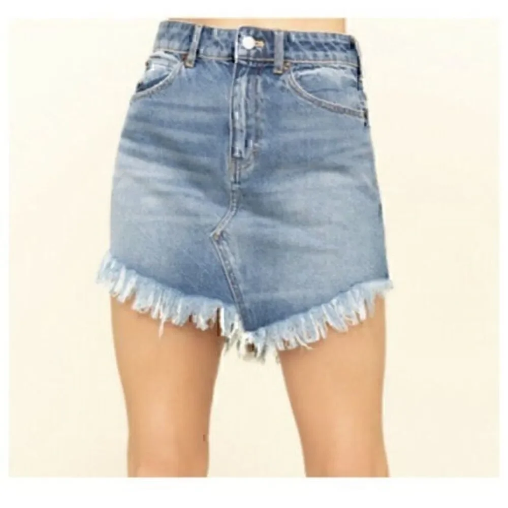 We the free | free people Bailey frayed mini denim skirt SIZE 25